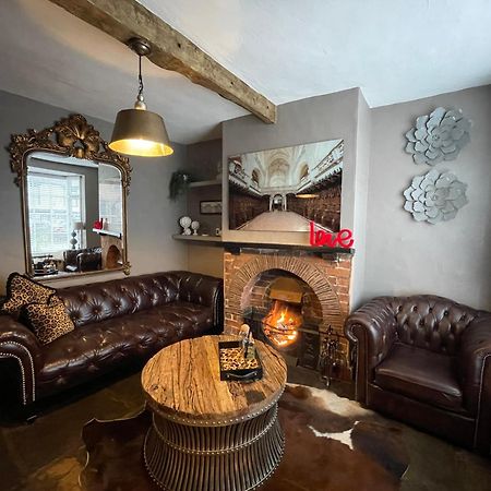 Entire Georgian Luxury Home - 3 Storey- High St Henley-In-Arden -Two Bedrooms-Sleeps 4 Kültér fotó