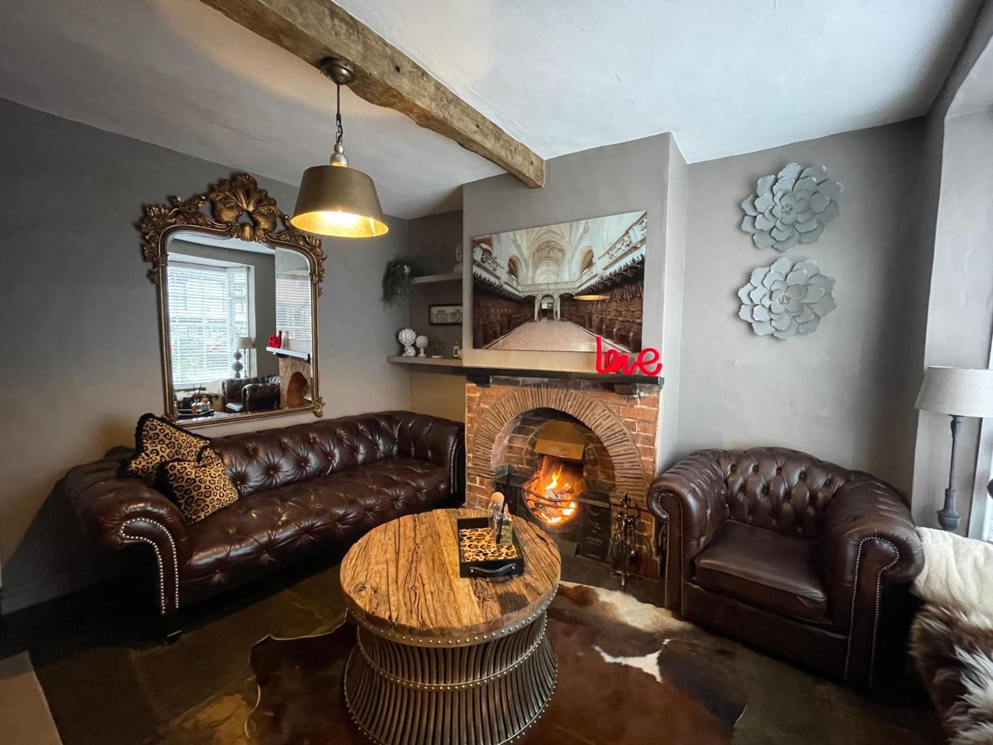 Entire Georgian Luxury Home - 3 Storey- High St Henley-In-Arden -Two Bedrooms-Sleeps 4 Kültér fotó